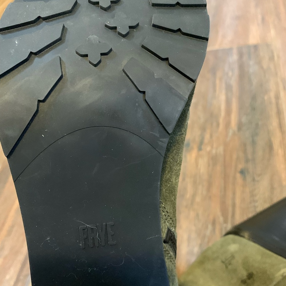 Frye Women’s Danica Lug Lace Up Zip Green Suede Peep Toe Boots Size 10 M - Picture 12 of 15